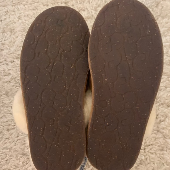 UGG house shoes / slippers - Picture 5 of 5